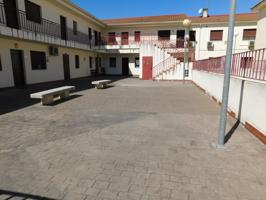 Bajo con Patio de 1 Dorm, Garaje y Trastero en Esquivias photo 0