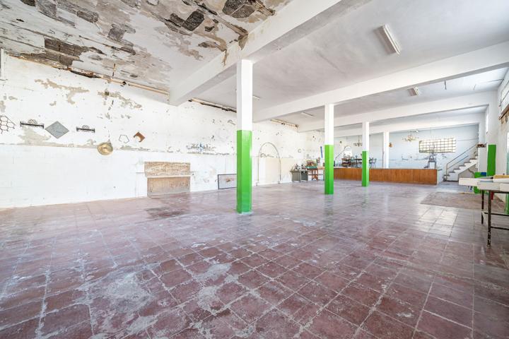 Almacén En venta en Las Palmas de Gran Canaria photo 0