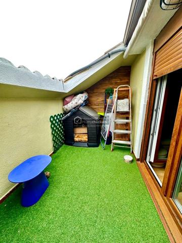 DUPLEX CON PISCINA URBANIZACION LAS CANTERAS photo 0