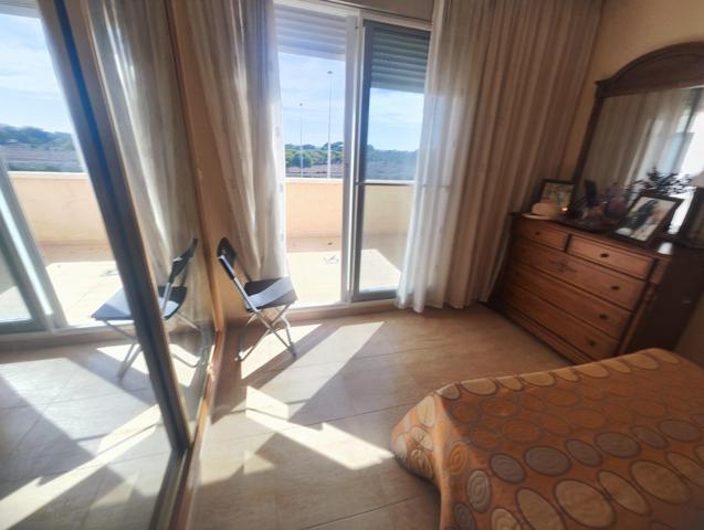 ¡Tu refugio mediterráneo te espera en La Zenia, Alicante! photo 0