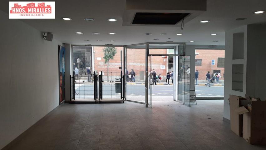¡¡ MUY INTERESANTE LOCAL PARA CUALQUIER TIPO DE NEGOCIO, MUY EXCLUSIVO PARA CUALQUIER TIPO TIENDA.!! photo 0