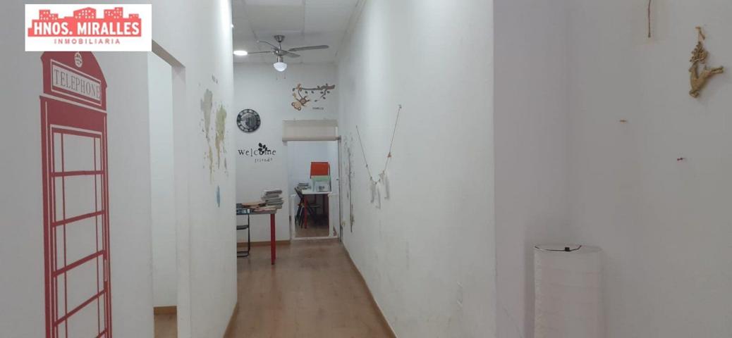 Se vende o Alquila local en zona Carrus photo 0