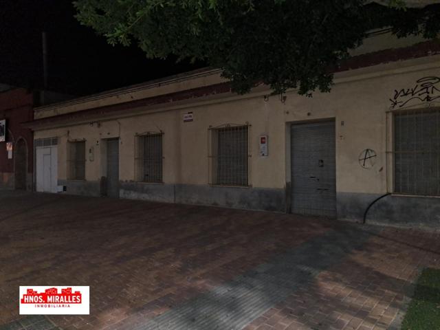 SE ALQUILA LOCAL COMERCIAL EN ROJALES EN CALLE PRINCIPAL photo 0