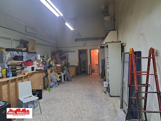 SE VENDE LOCAL PLAZA MADRID SE PUEDE CAMBIAR USO PARA VIVIENDA photo 0