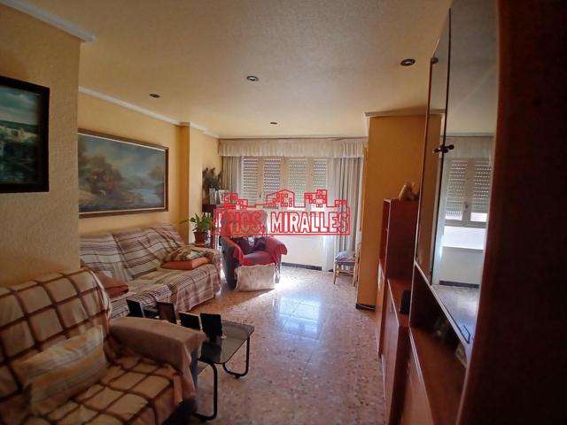 ¡¡ FANTÁSTICO PISO PARA ENTRAR A VIVIR EN POETA MIGUEL HERNÁNDEZ !! photo 0