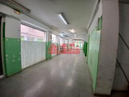 ¡¡ MAGNÍFICO LOCAL ESQUINA 148 M2 . TU NEGOCIO EN EL CENTRO DE ELCHE !! photo 0