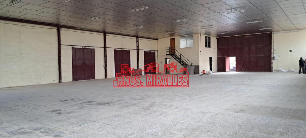 SE VENDE NAVE EN ASPE photo 0