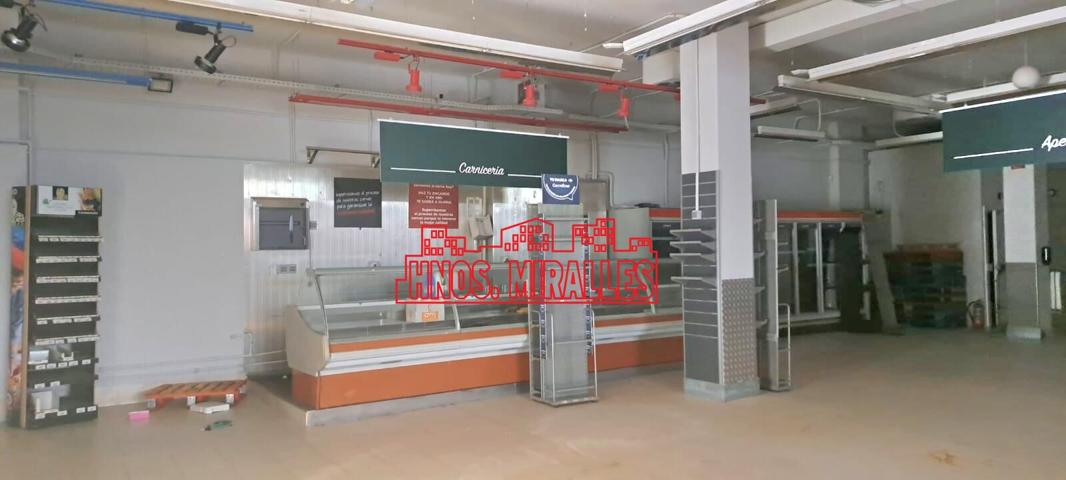 ¡¡ SE ALQUILA INTERESANTE LOCAL IDEAL PARA SUPERMERCADO U HOSTELERIA EN GENERAL!! photo 0