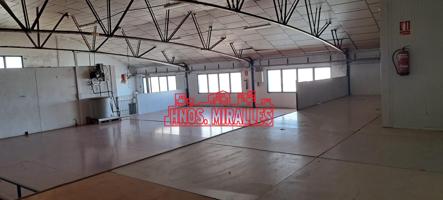 ALQUILA O VENDE NAVE CON CAMARA FRIGORIFICA EN ORIHUELA photo 0