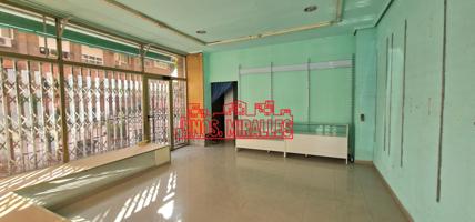 ¡¡ ESTUPENDO LOCAL DE ESQUINA CON TODO AL EXTERIOR IDEAL PARA CUALQUIER TIPO DE COMERCIO U OTRAS OPCIONES!! photo 0