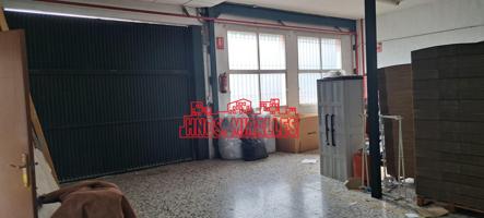 SE ALQUILA NAVE EN POLIGONO CARRUS photo 0