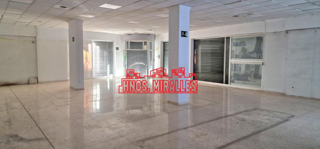¡¡INTERESANTE LOCAL COMERCIAL, IDEAL PARA CUALQUIER TIPO DE TIENDA O CENTRO DE NEGOCIO DE OFICINAS!! photo 0