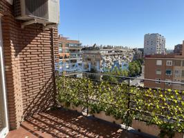 Piso en venta en Madrid de 126 m2 photo 0