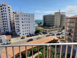 Apartamento a 100 metros de la playa con vistas al mar photo 0