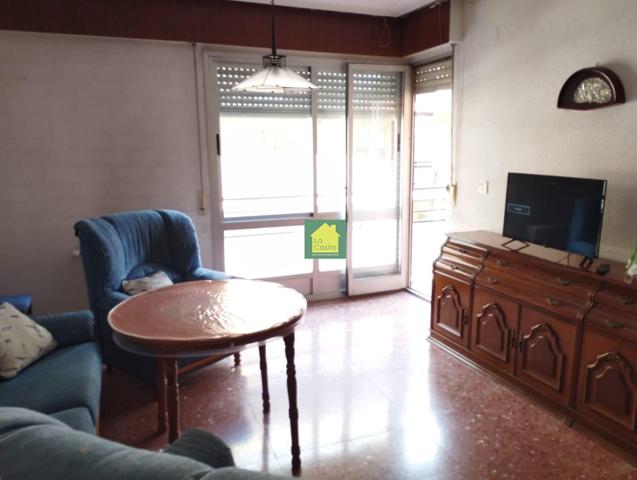 SE ALQUILA PISO DE 4 DORMITORIOS Y DOS BAÑOS PARA ESTUDIANTES photo 0