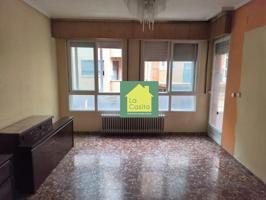 LA CASITA INMOBILIARIA VENDE PISO ZONA BAÑOS-FERIA photo 0