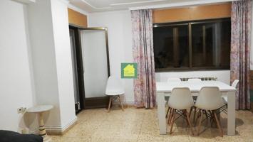 SE VENDE PISO EN CALLE HELLIN (CIRCUNVALACIÓN) photo 0