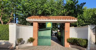 SE VENDE ESPECTACULAR CHALET CON TRES VIVIENDAS EN TERRENO URBANO A 3 KM DE ALBACETE photo 0