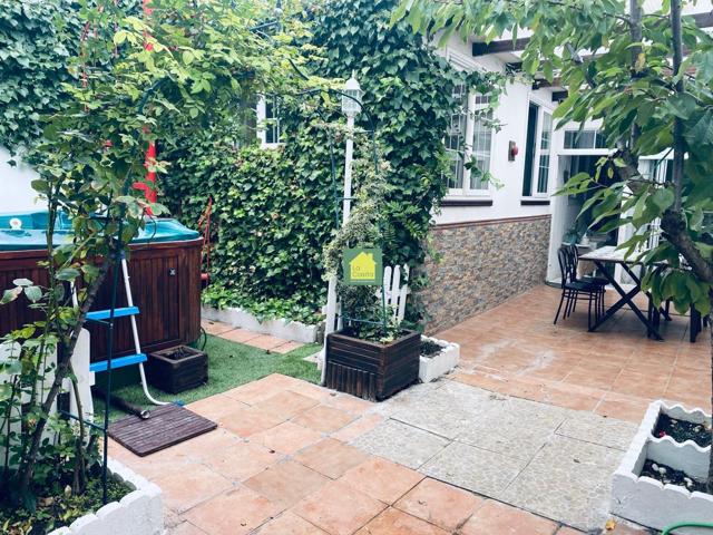 LA CASITA INMOBILIARIA VENDE MAGNIFICA CASA ZONA CTRA.DE JAÉN photo 0