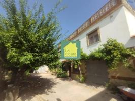 SE VENDE AMPLIA CASA CON TERRENO A 1 KM DE ALBACETE photo 0