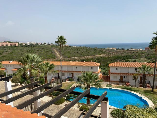 Disfruta de las vistas al mar photo 0