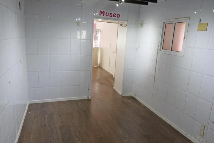 Alquiler de amplio local comercial en centro de Arroyo de la Miel photo 0