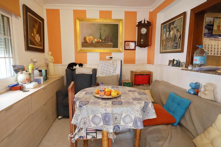 Venta de adosado a reformar en los Pacos, Fuengirola, Málaga photo 0