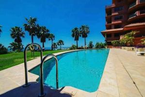 Espectacular ático con amplia terraza y vistas al mar en Benalmádena photo 0