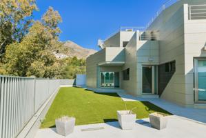 Impresionante Villa de Lujo Moderna en Benalmádena zona Xanit photo 0