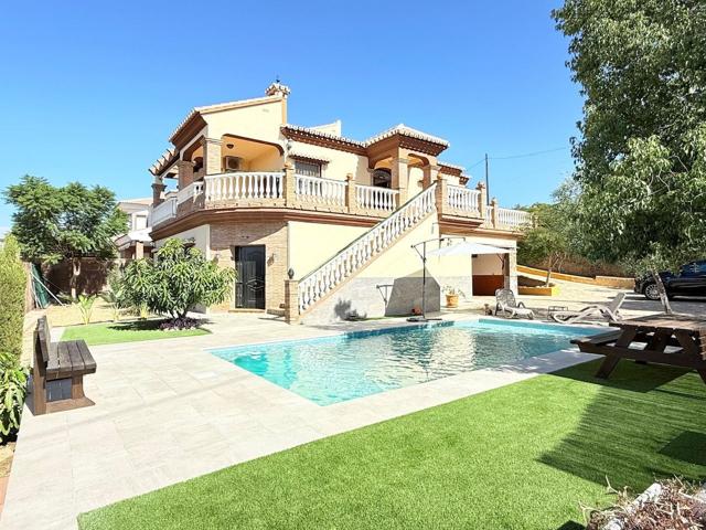 Villa En venta en Vélez-Málaga photo 0