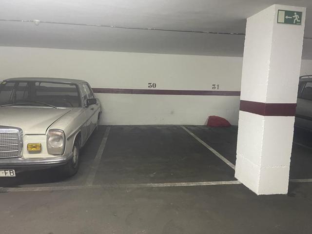 Plaza De Parking en venta en Montcada i Reixac de 11 m2 photo 0