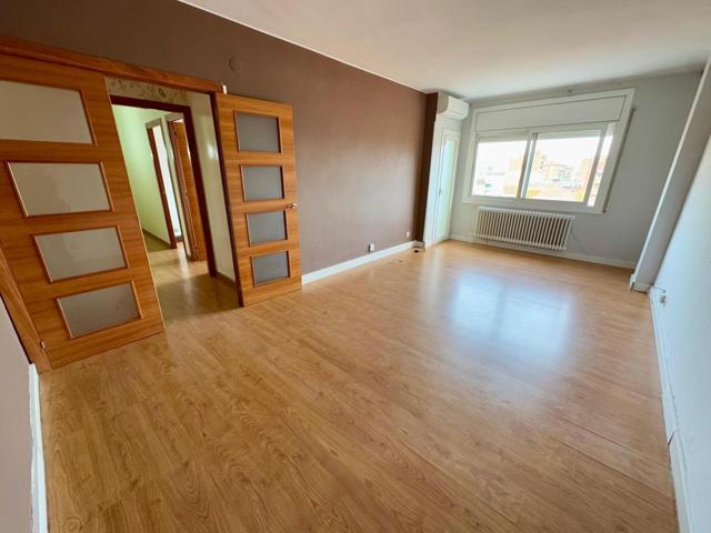 Piso en Marampinyo de 4 habitaciones con Balcón photo 0
