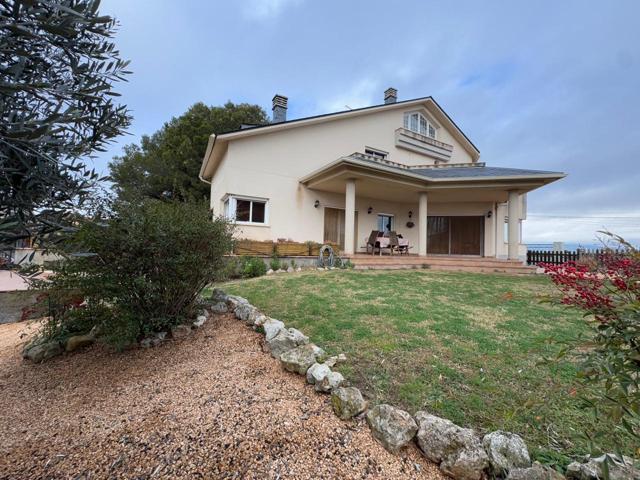 Casa en venta en Lliçà d&#x27;amunt de 408mt photo 0