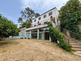 MAGNÍFICA CASA EN VENTA EN TORRELLES DE LLOBREGAT photo 0