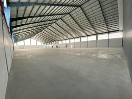 Nave Industrial en alquiler en Porriño de 3490 m2 photo 0