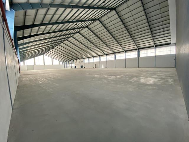 Nave Industrial en alquiler en Porriño de 3490 m2 photo 0