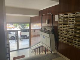 Local en venta en Vigo de 239 m2 photo 0