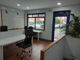 Local en venta en Vigo de 80 m2 photo 0