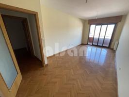 Piso en venta en Tomiño de 89 m2 photo 0