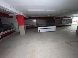 Local en venta en Gondomar de 311 m2 photo 0