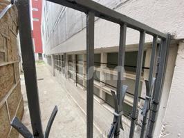 Local en venta en Vigo de 180 m2 photo 0