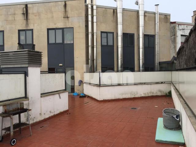 Piso en venta en Ponteareas de 70 m2 photo 0