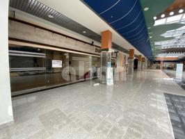 Local en venta en Lalín de 65 m2 photo 0