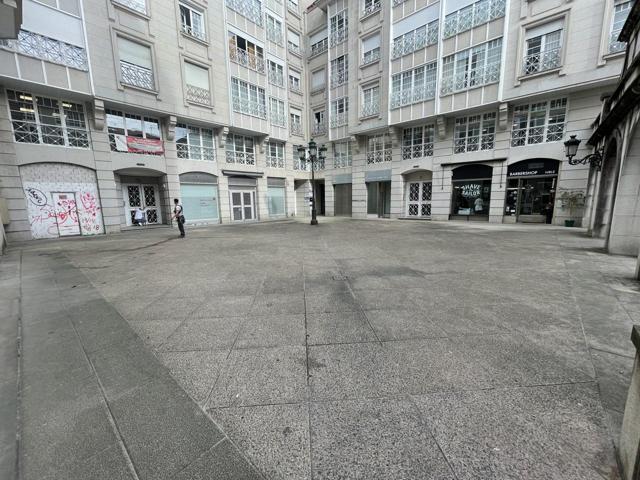 Local en venta en Vigo de 402 m2 photo 0