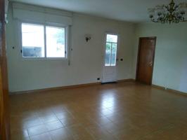 Casa - Chalet en venta en El Rosal de 297 m2 photo 0