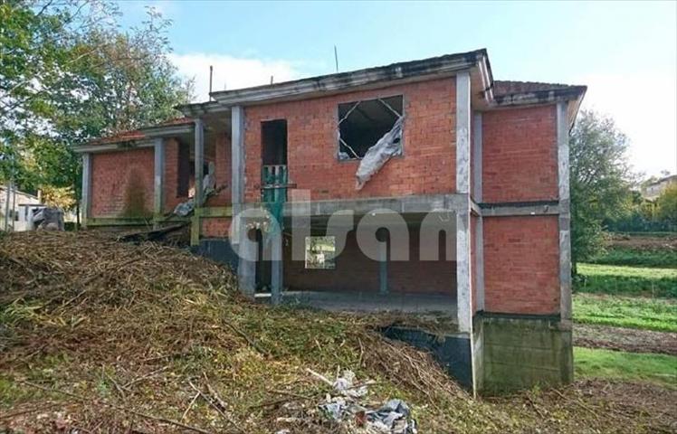 Casa De Pueblo en venta en Salvaterra de Miño de 192 m2 photo 0