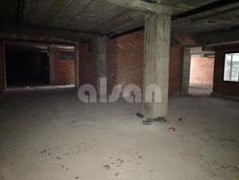 Local en venta en Vigo de 380 m2 photo 0