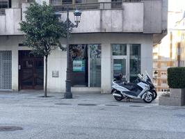 Local en venta en Vigo de 259 m2 photo 0