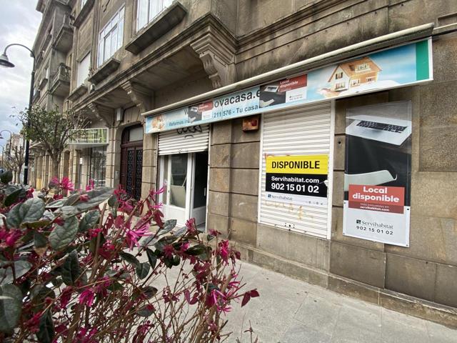 Local en venta en Vigo de 120 m2 photo 0