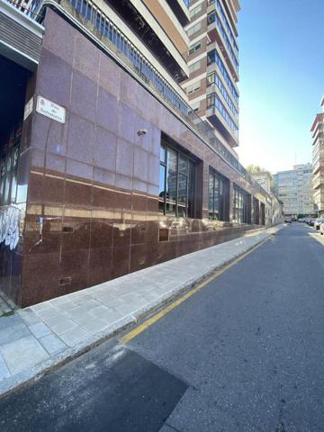 Local en alquiler en Vigo de 815 m2 photo 0